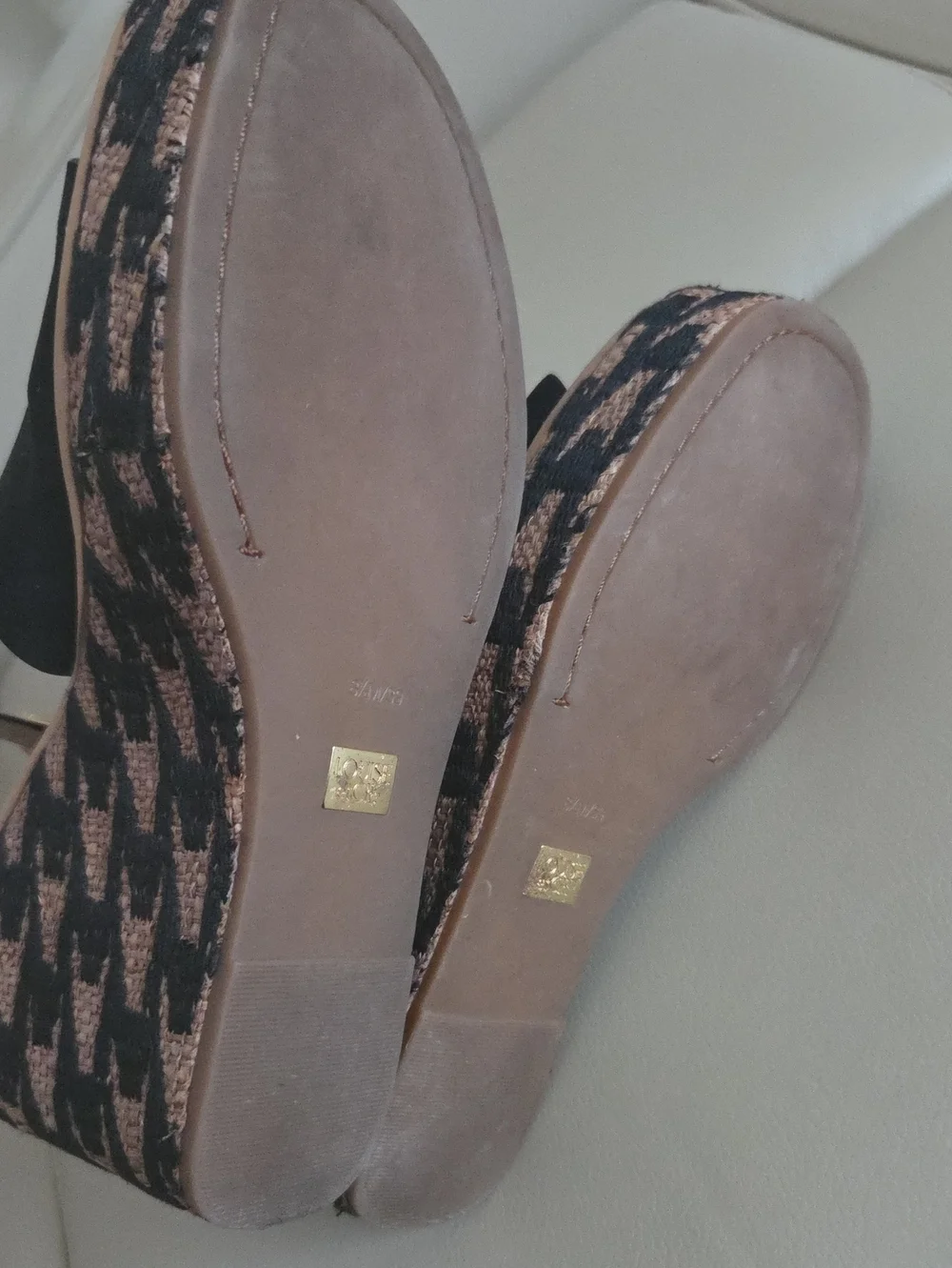 Louise et Cie stylish platform